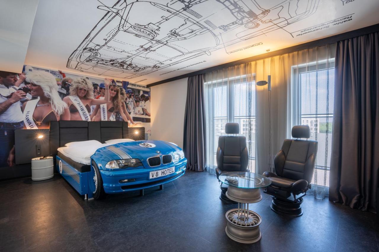 V8 Hotel Koeln At Motorworld Exterior foto