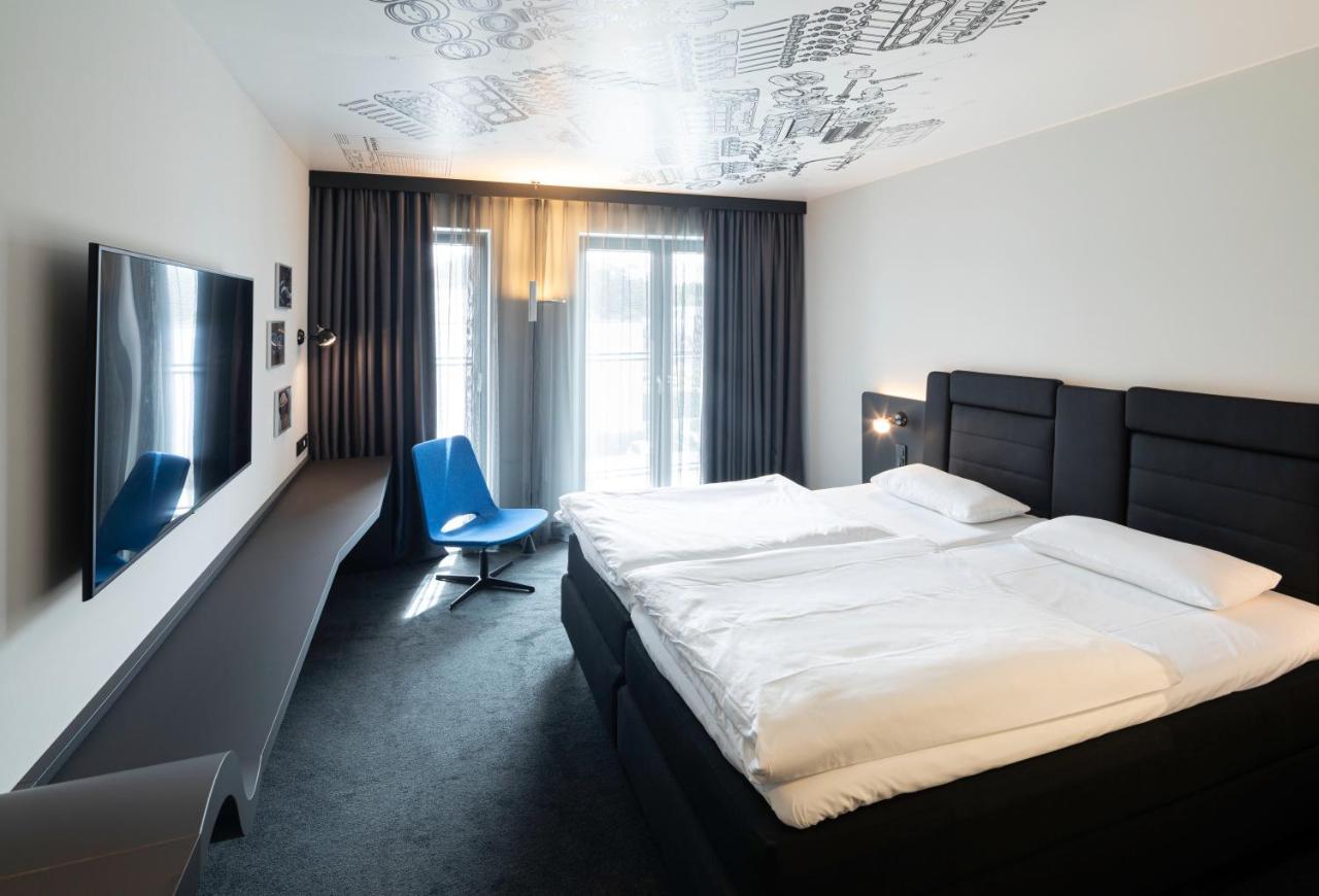 V8 Hotel Koeln At Motorworld Exterior foto