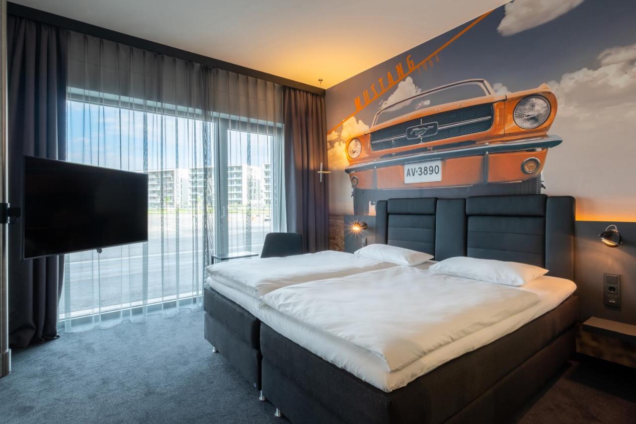 V8 Hotel Koeln At Motorworld Exterior foto