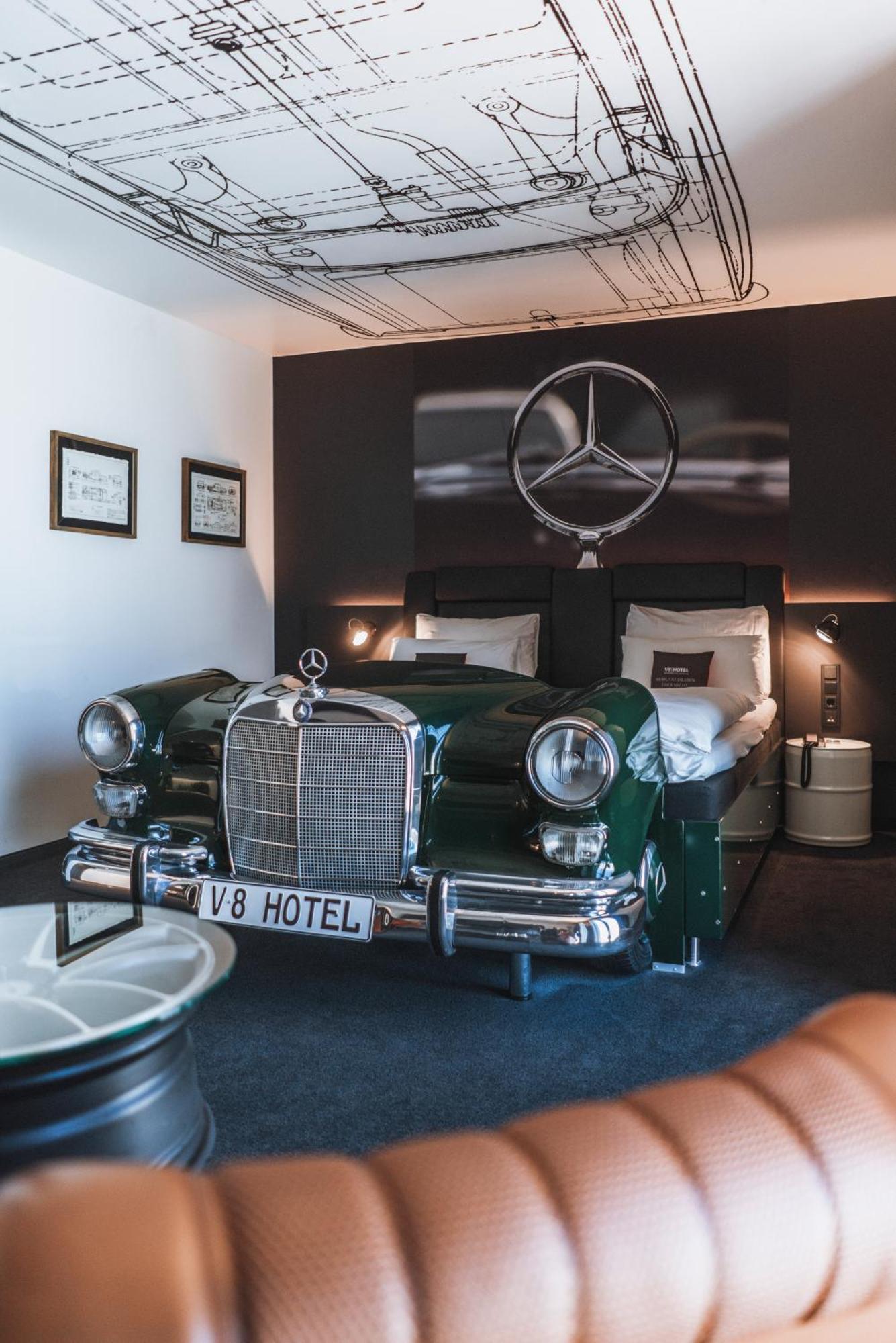 V8 Hotel Koeln At Motorworld Exterior foto