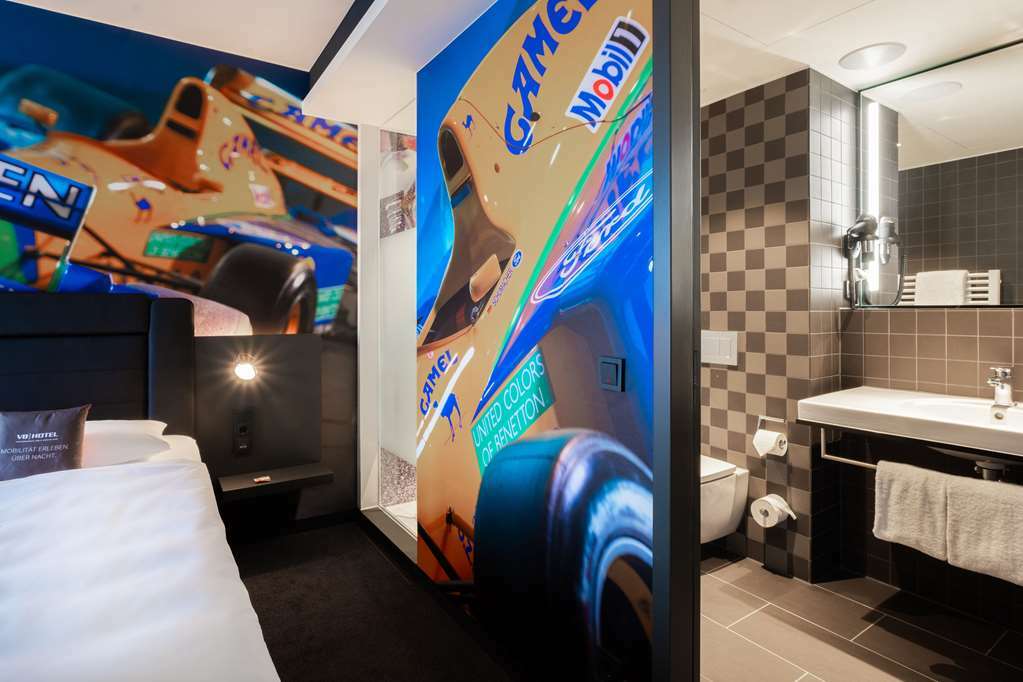 V8 Hotel Koeln At Motorworld Habitación foto